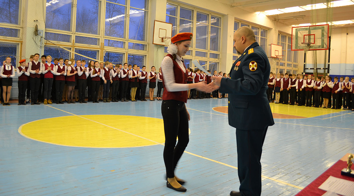 Кадетский смотр строя и песни