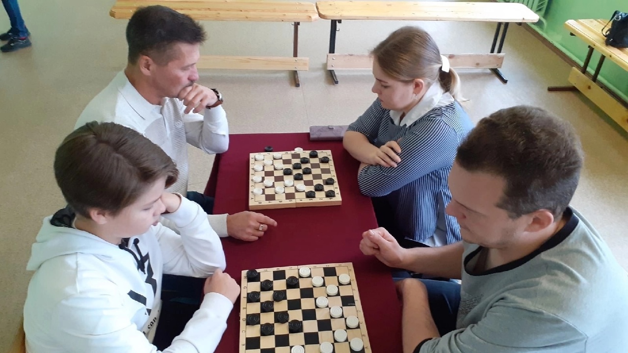 Шашечный турнир "Твой ход!"