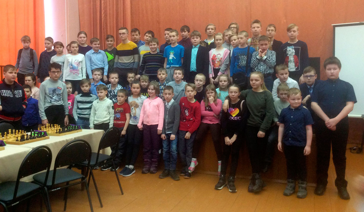 Шахматный турнир среди детей 7-14 лет в г. Коряжме